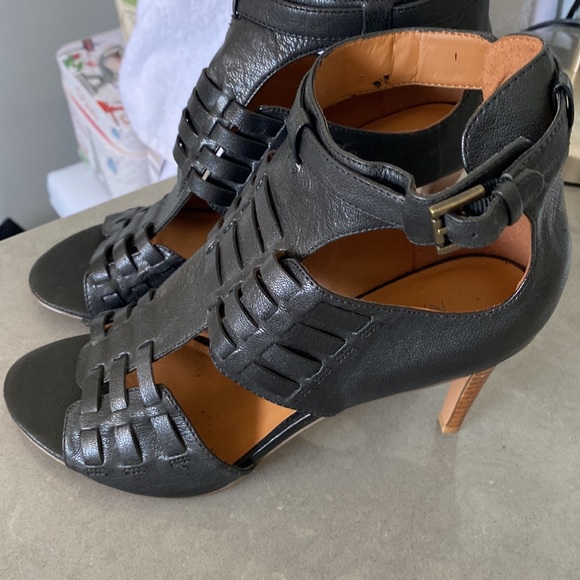 Nine West shoes - Picture 2 of 9